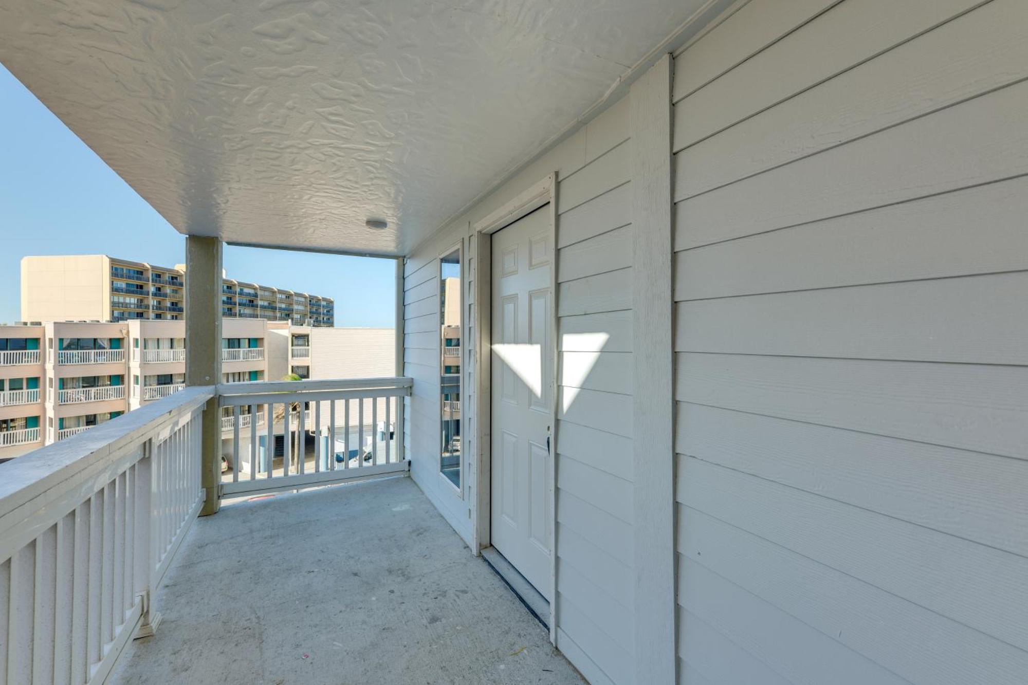 Corpus Christi Surfside Suite With Beach Access! Exterior photo