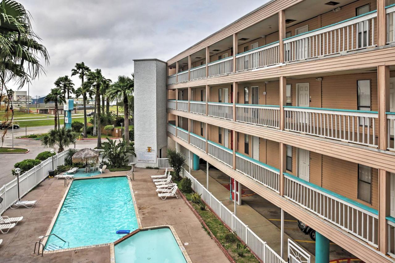 Corpus Christi Surfside Suite With Beach Access! Exterior photo